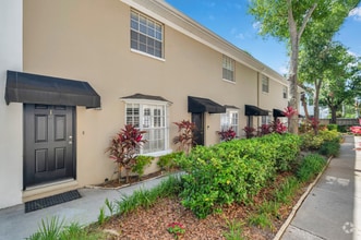 Building Photo - 409 S Audubon Ave