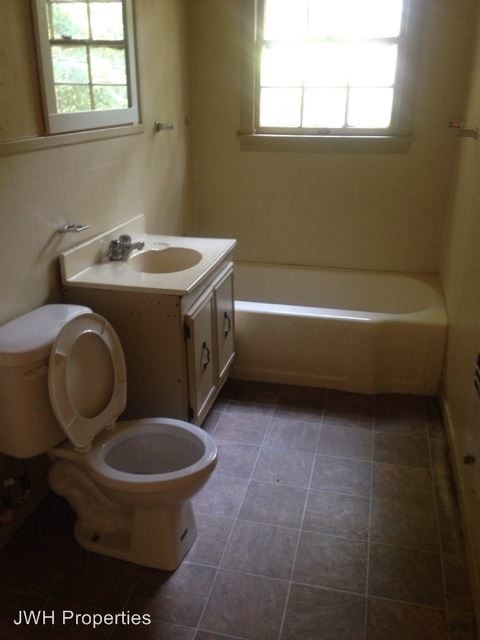 Foto del edificio - 250 1/2 E Jordan St