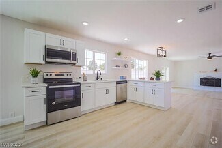 Building Photo - 3811 Tumbleweed Ave