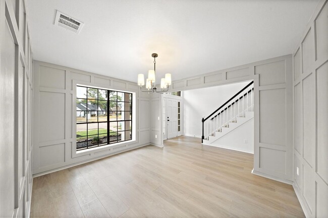 Foto del edificio - 15411 Robin Grove Ct