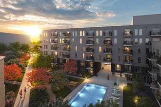 Building Photo - 37 Boul Brunswick