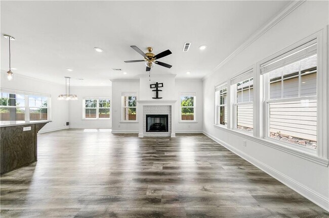 Foto del edificio - 2104 SW Poppy St
