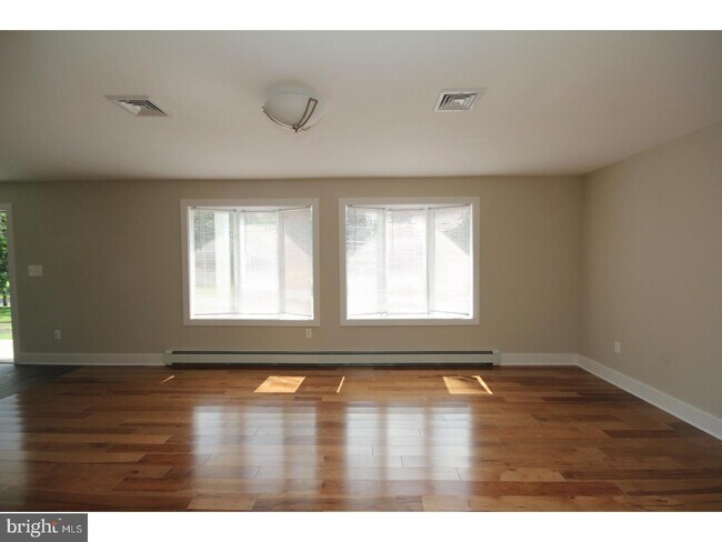Foto del edificio - 110 Robbinsville Allentown Rd