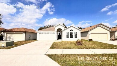 Building Photo - 130 Wheatfield Cir