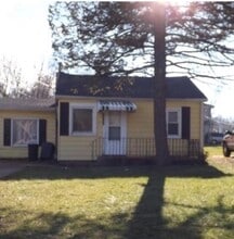 Building Photo - 3834 Preston St