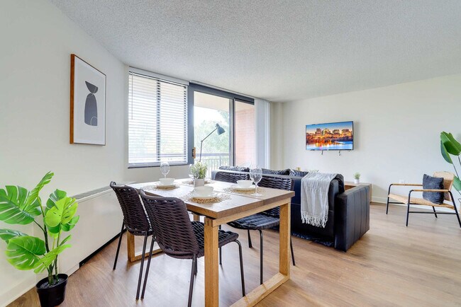 Foto del edificio - 801 15th St S