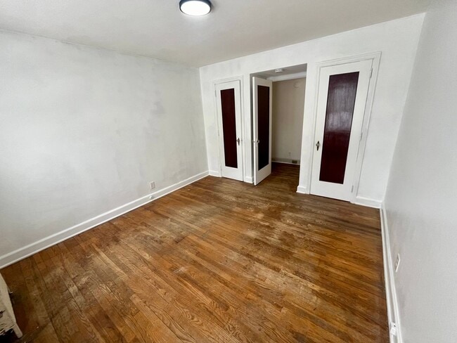 Foto del edificio - 97 Mitchell Ave