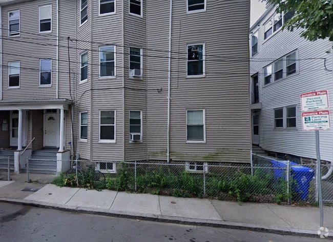 Building Photo - 22 Bynner St