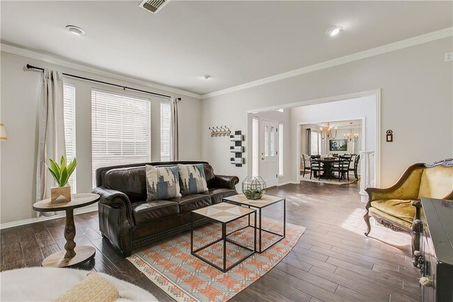 Building Photo - 1041 Brownstone Dr