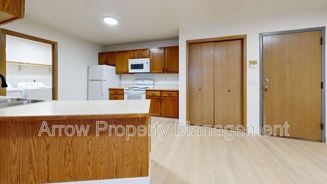 Foto del edificio - 2141 Xavier St