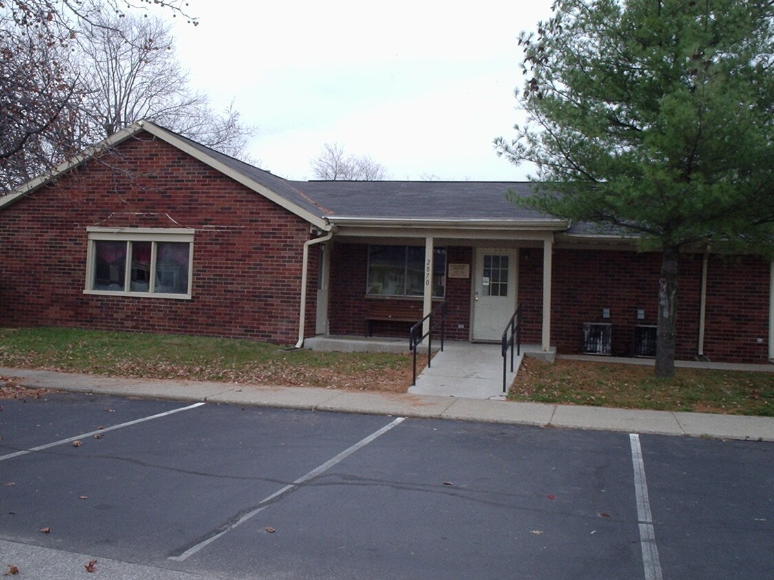 Foto del edificio - 2855 Windridge Dr