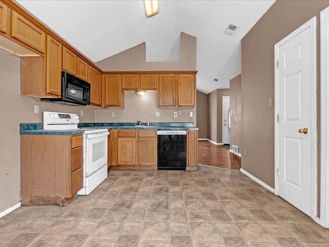 Photo - 2647 Waverly Dr- House