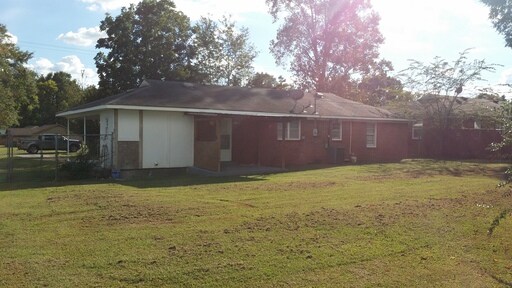 Building Photo - 707 E Moore St