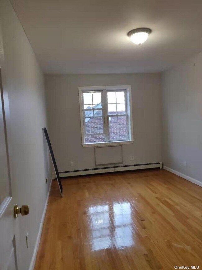 Foto del edificio - 60-36-60-82 82nd St