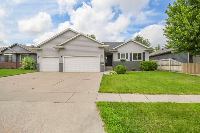 Building Photo - 5109 Manchester Ct