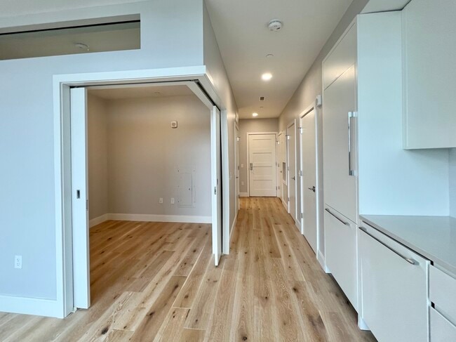 Building Photo - 191 Washington St