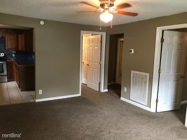 Building Photo - 3 br, 1 bath House - 334 Duke St