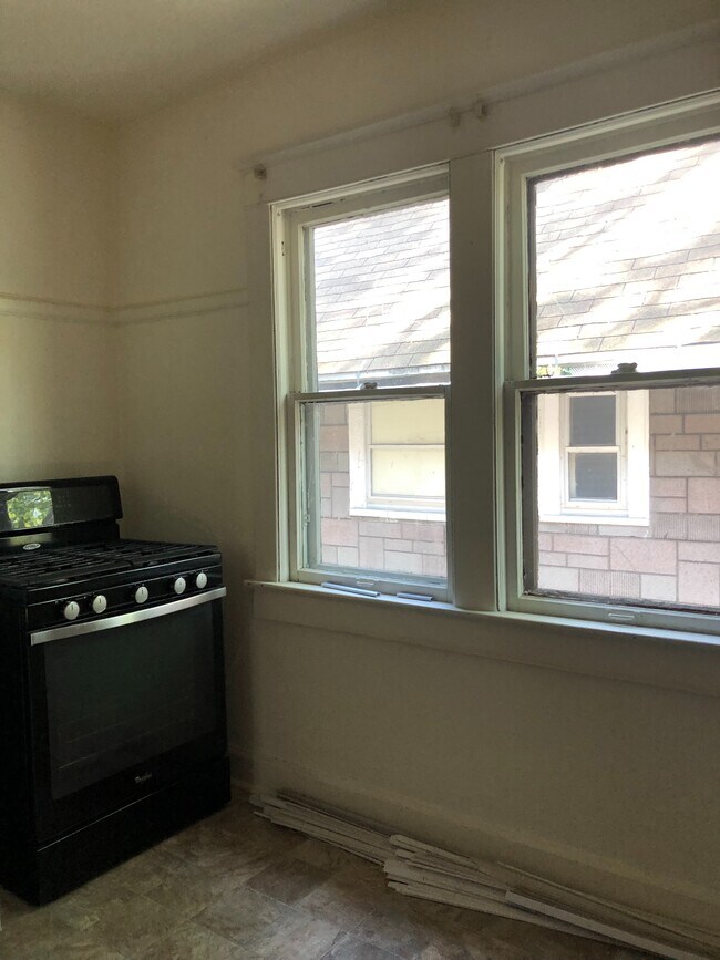 Foto del edificio - 3127 N Bartlett Ave