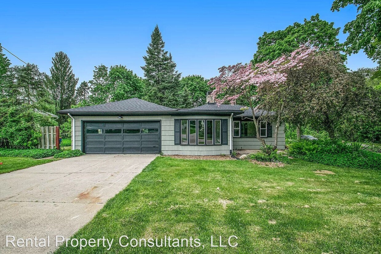 4 br, 2 bath House 786 Byers St NE House Rental in Grand Rapids, MI