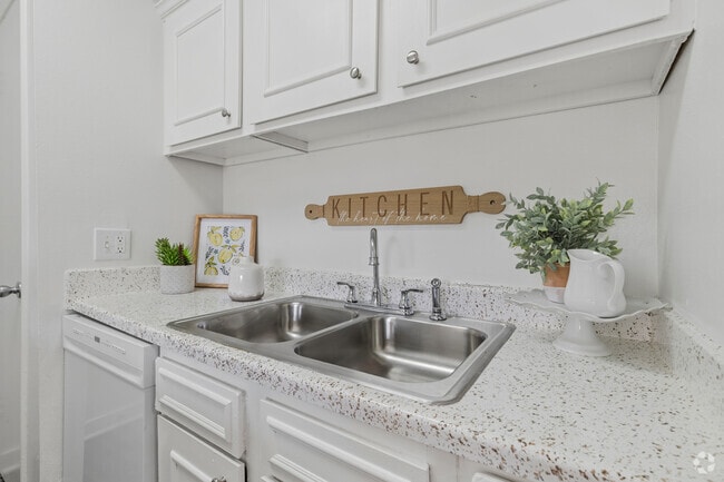1 dormitorio, 1 baño - 750 pies cuadrados - Cocina - Andover Park Apartments