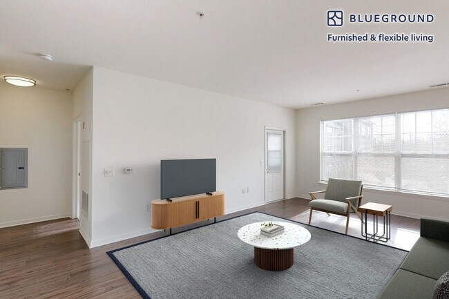 Building Photo - 14000 Avalon Dr