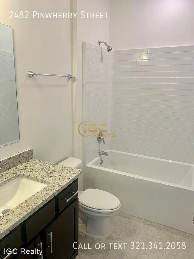 Foto del edificio - 2482 Pinwherry St