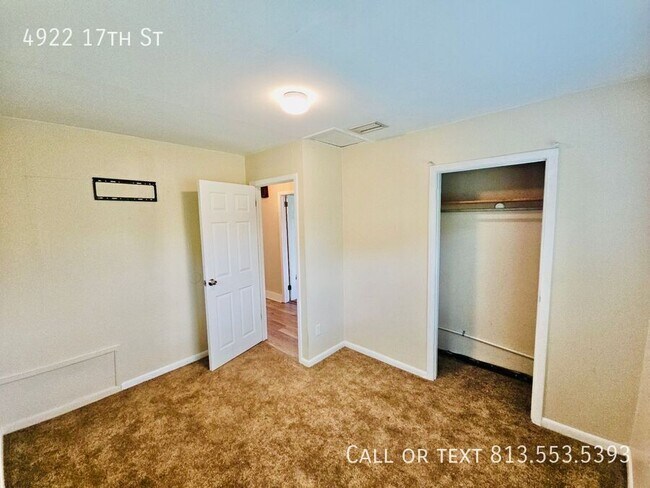 Foto del edificio - 4922 17th St