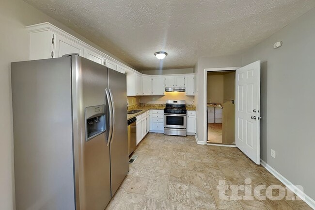 Building Photo - 48 Halehaven Drive Douglasville GA