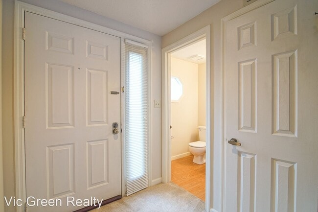 Building Photo - 1457 Eagle Highlands Dr