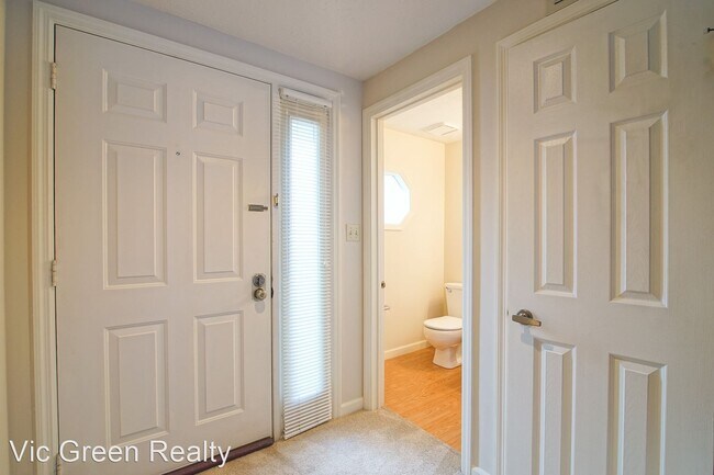 Foto del edificio - 1457 Eagle Highlands Dr