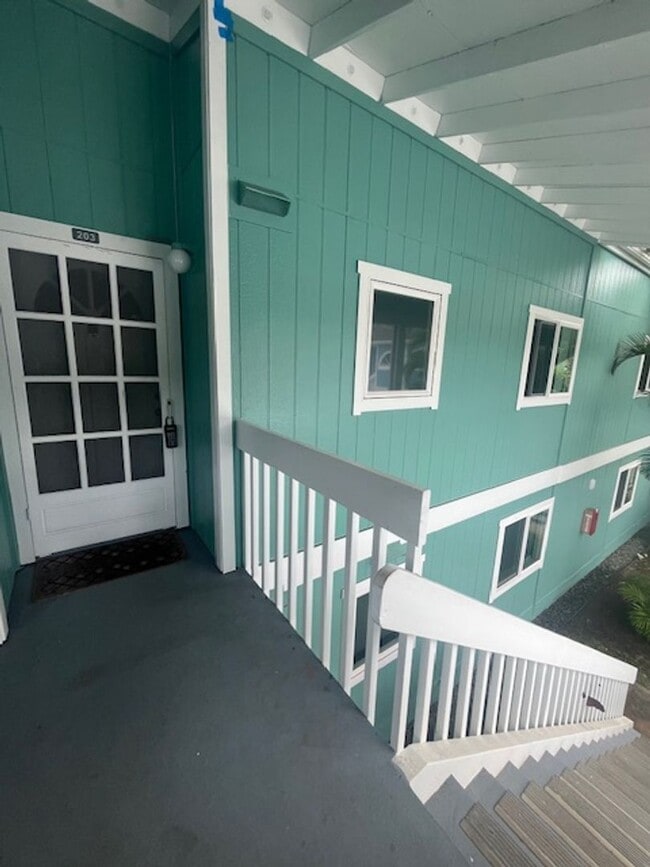 Building Photo - 355 Aoloa St