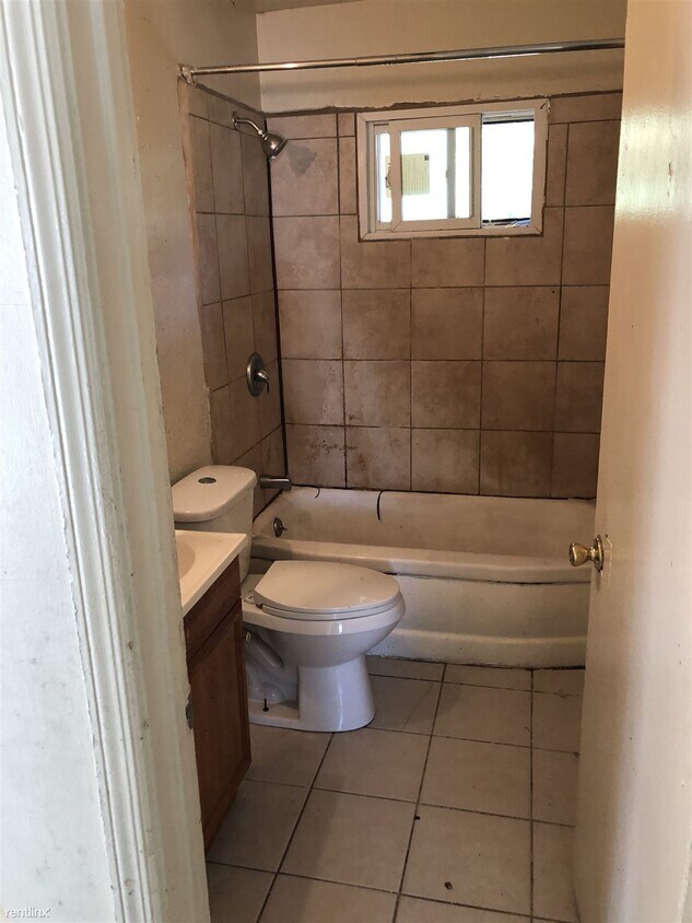 Building Photo - 4 br, 1 bath House - 4021 Prescott Avenue