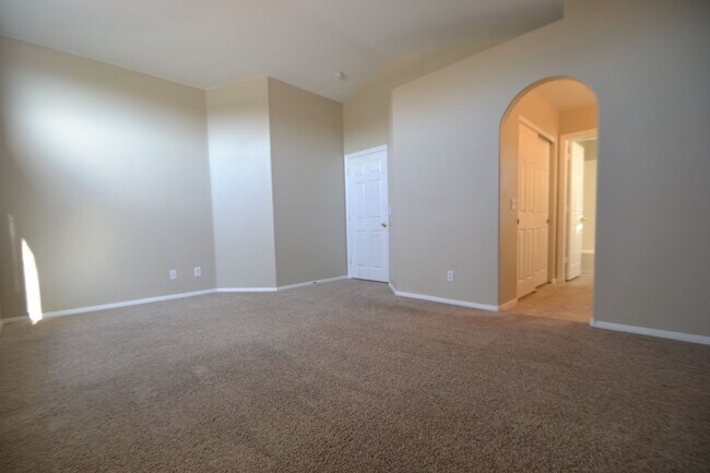 Building Photo - 8364 Mine Hill Ct