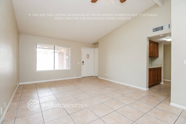 Building Photo - 1254 E Indigo St