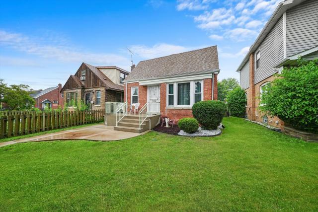 Primary Photo - 4 bedroom in Chicago IL 60617