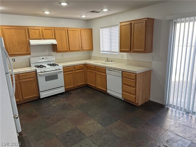 Building Photo - 9128 Spoonbill Ridge Pl