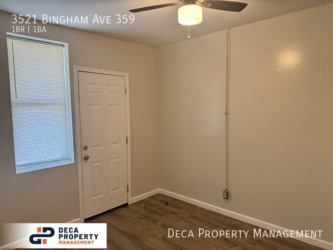 Foto del edificio - 3521 Bingham Ave