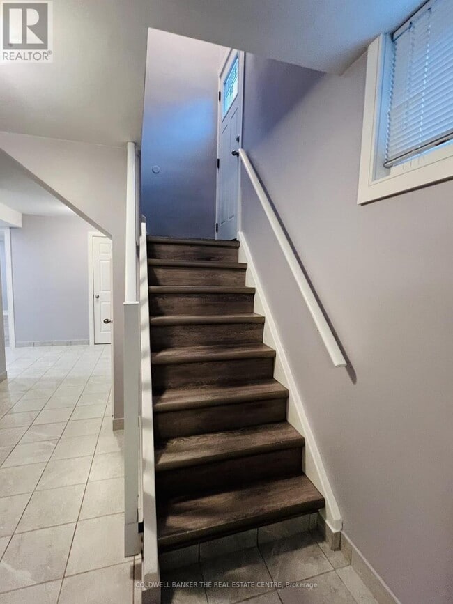 Photo du bâtiment - 208 Wellington St E