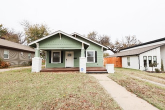 Building Photo - 1735 NW 12th St