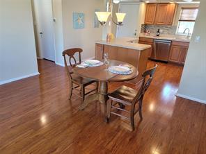 Building Photo - 4725 Cove Cir