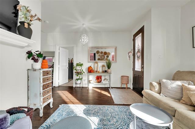 Building Photo - 345 Twin Creeks Dr