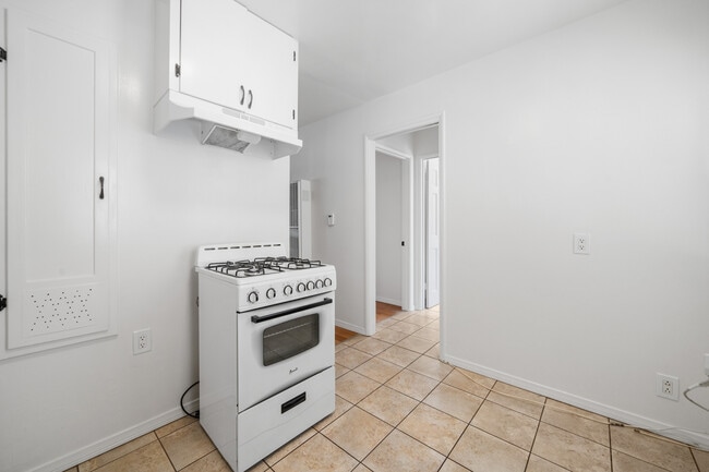 Building Photo - 1403 Brockton Ave