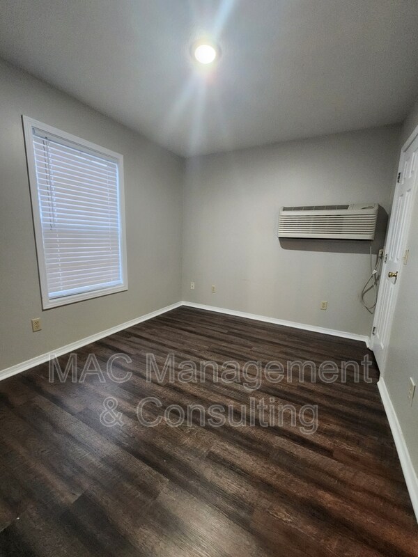 Foto del edificio - 1325 Virginia Ave