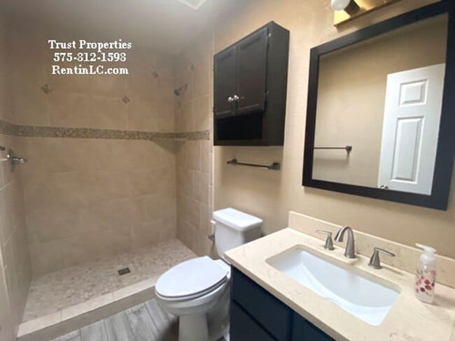 Building Photo - Great home in the Sonoma Area