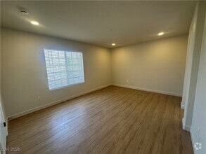 Building Photo - 2635 Cottonwillow St