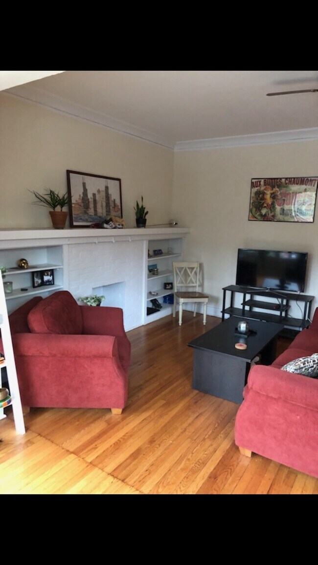 Foto del edificio - 5633 N Wayne Ave