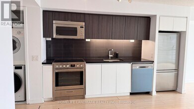 Building Photo - 85 Queens Wharf Rd