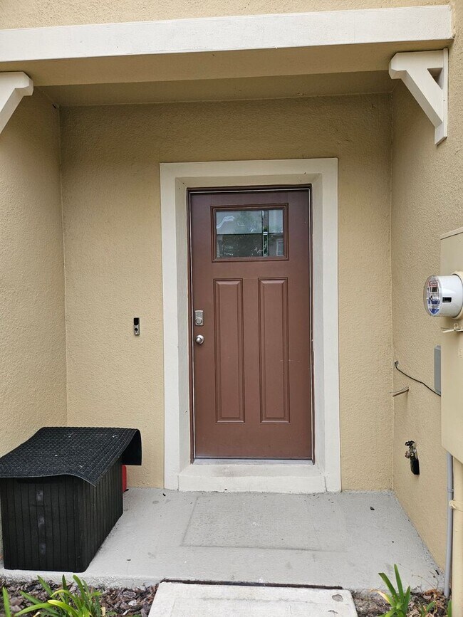 Building Photo - 3 bedroom 2.5 Bath home in Port Orange FL