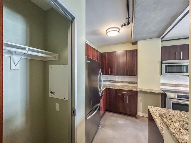 Foto del edificio - 800 Brazos St