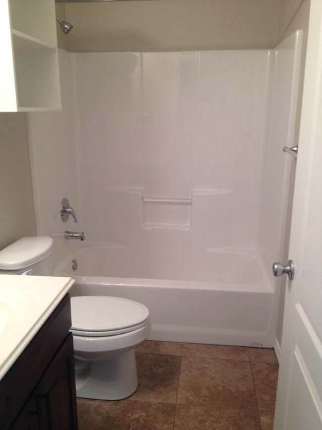Building Photo - Coming Soon! 2 Bedroom Duplex for Rent in ...